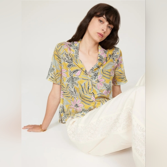 Marine Layer Tops - Marine Layer Lucy shortsleeve button down Small